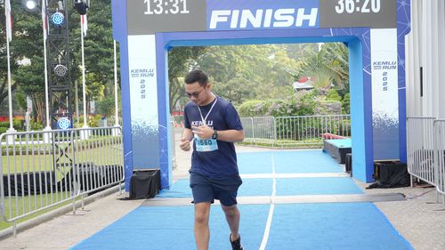 Race photo from KEMLU RUN 2025