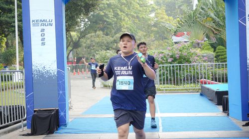 Race photo from KEMLU RUN 2025