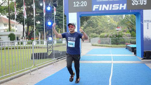 Race photo from KEMLU RUN 2025