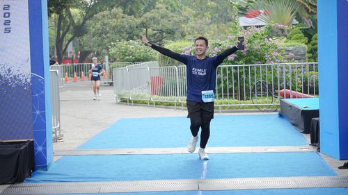 Race photo from KEMLU RUN 2025
