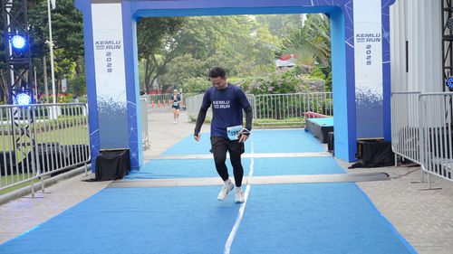 Race photo from KEMLU RUN 2025