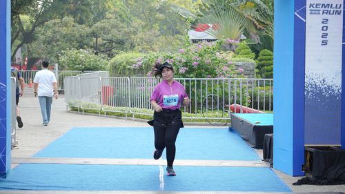 Race photo from KEMLU RUN 2025