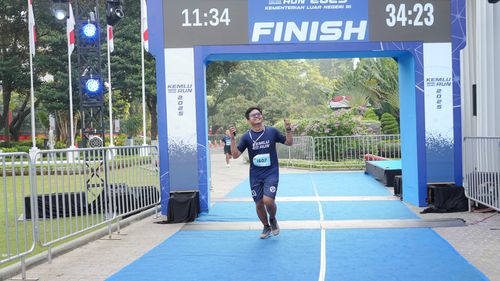 Race photo from KEMLU RUN 2025