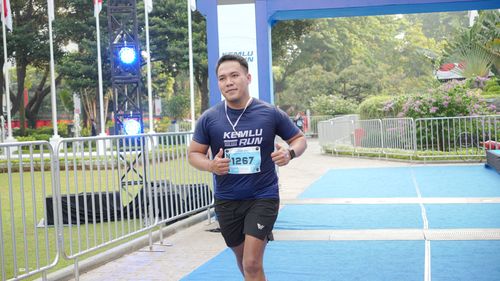 Race photo from KEMLU RUN 2025