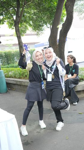 Race photo from KEMLU RUN 2025