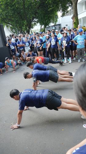 Race photo from KEMLU RUN 2025