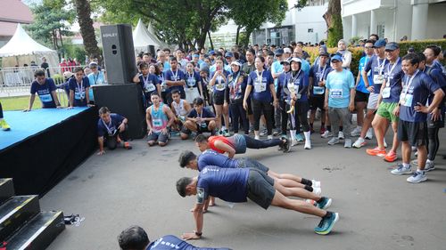 Race photo from KEMLU RUN 2025