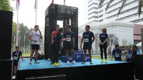 Race photo from KEMLU RUN 2025