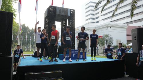 Race photo from KEMLU RUN 2025