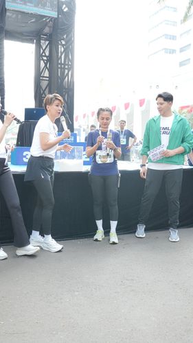 Race photo from KEMLU RUN 2025