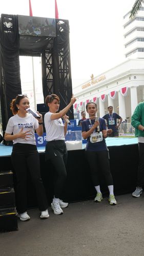 Race photo from KEMLU RUN 2025