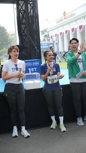 Race photo from KEMLU RUN 2025