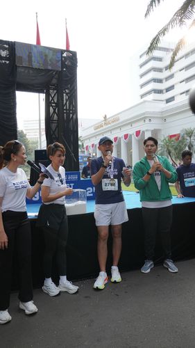 Race photo from KEMLU RUN 2025