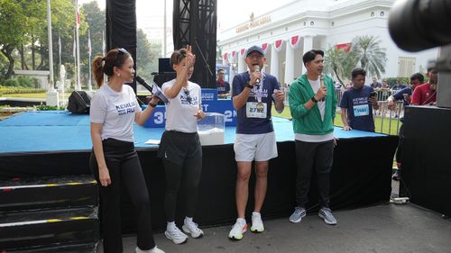 Race photo from KEMLU RUN 2025