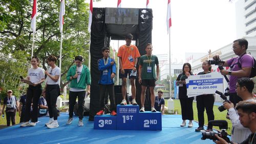 Race photo from KEMLU RUN 2025