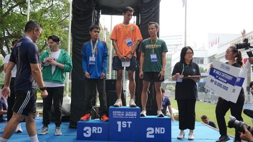 Race photo from KEMLU RUN 2025