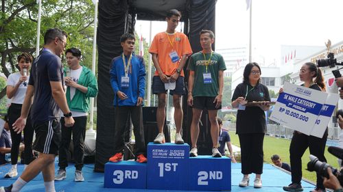 Race photo from KEMLU RUN 2025