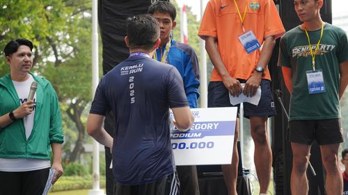 Race photo from KEMLU RUN 2025