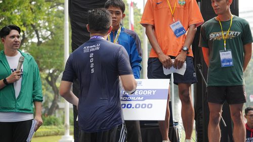 Race photo from KEMLU RUN 2025