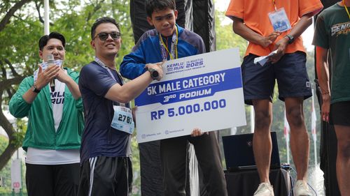 Race photo from KEMLU RUN 2025
