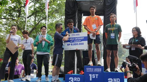Race photo from KEMLU RUN 2025