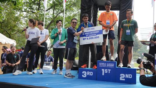 Race photo from KEMLU RUN 2025