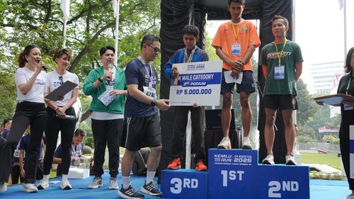 Race photo from KEMLU RUN 2025