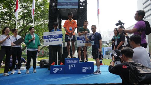 Race photo from KEMLU RUN 2025