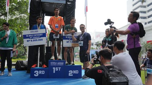Race photo from KEMLU RUN 2025