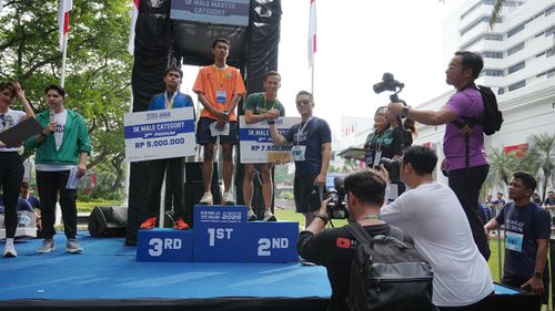 Race photo from KEMLU RUN 2025