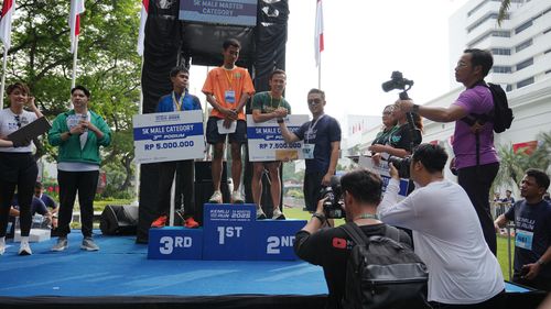 Race photo from KEMLU RUN 2025