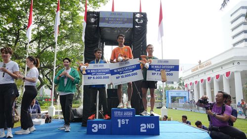 Race photo from KEMLU RUN 2025