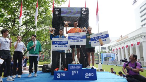 Race photo from KEMLU RUN 2025