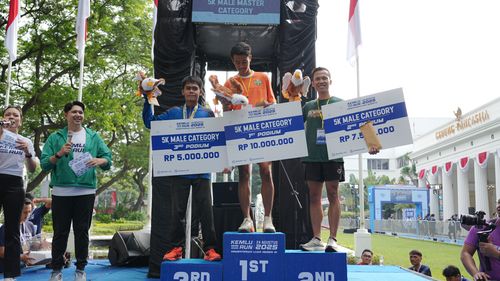 Race photo from KEMLU RUN 2025