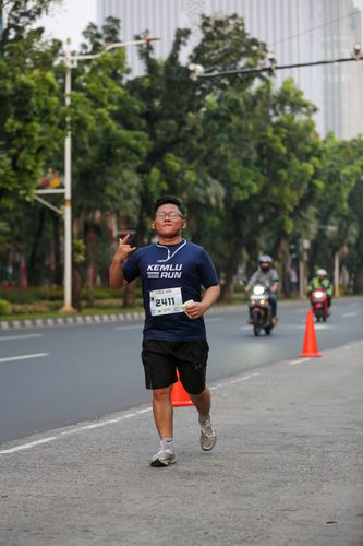 Race photo from KEMLU RUN 2025