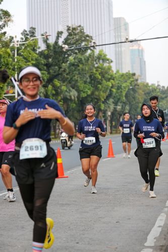 Race photo from KEMLU RUN 2025