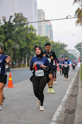 Race photo from KEMLU RUN 2025