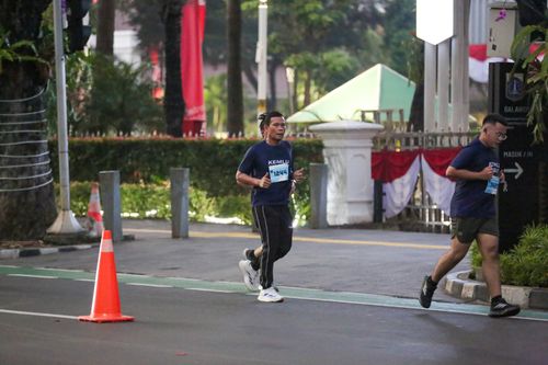 Race photo from KEMLU RUN 2025