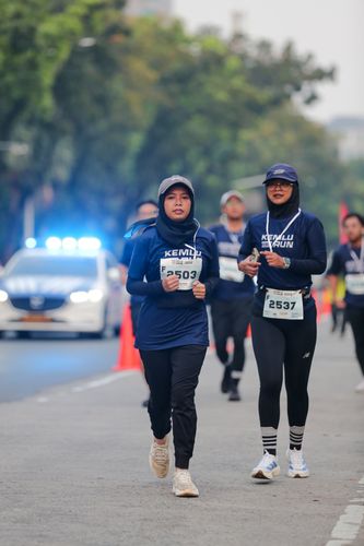 Race photo from KEMLU RUN 2025