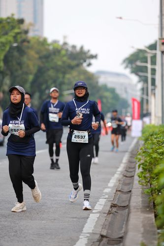 Race photo from KEMLU RUN 2025
