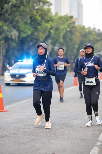 Race photo from KEMLU RUN 2025
