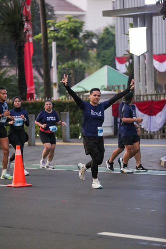 Race photo from KEMLU RUN 2025