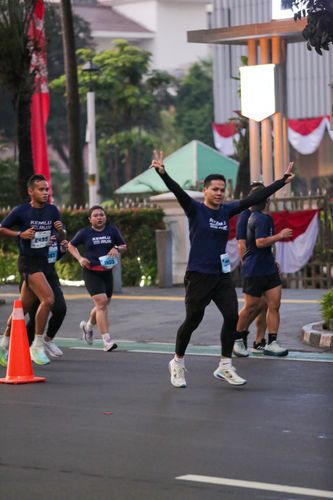 Race photo from KEMLU RUN 2025
