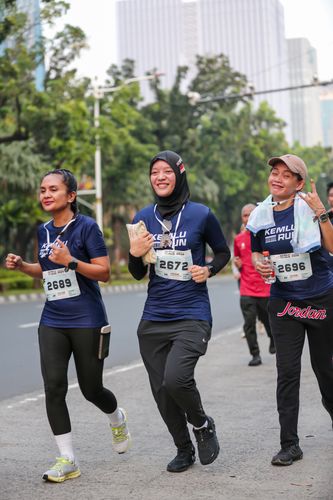 Race photo from KEMLU RUN 2025