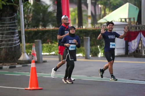 Race photo from KEMLU RUN 2025