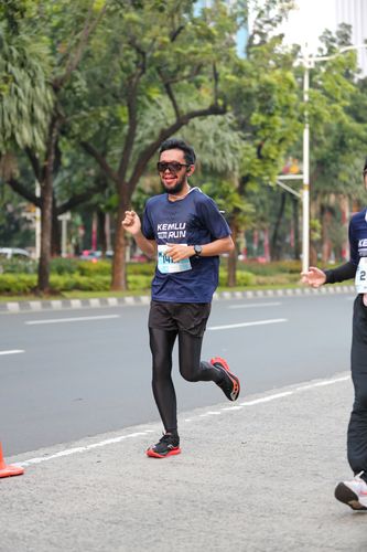Race photo from KEMLU RUN 2025