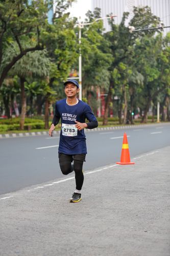 Race photo from KEMLU RUN 2025