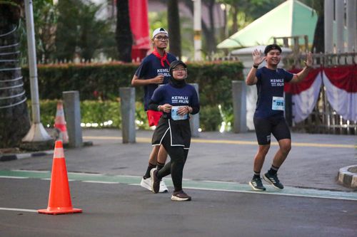 Race photo from KEMLU RUN 2025