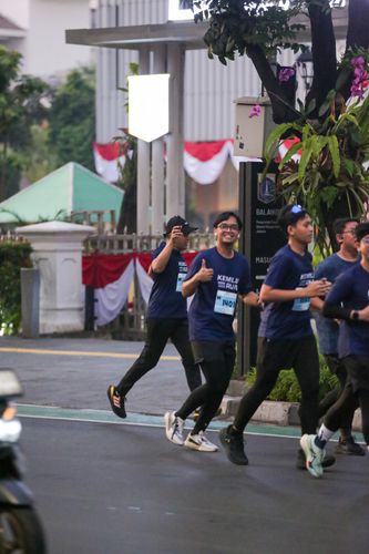 Race photo from KEMLU RUN 2025