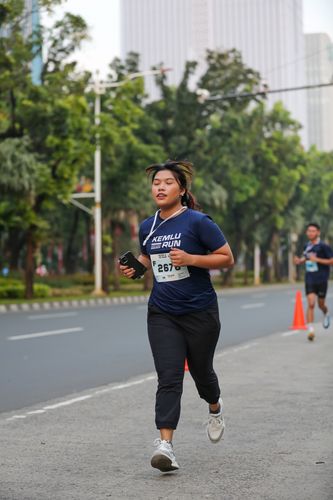 Race photo from KEMLU RUN 2025